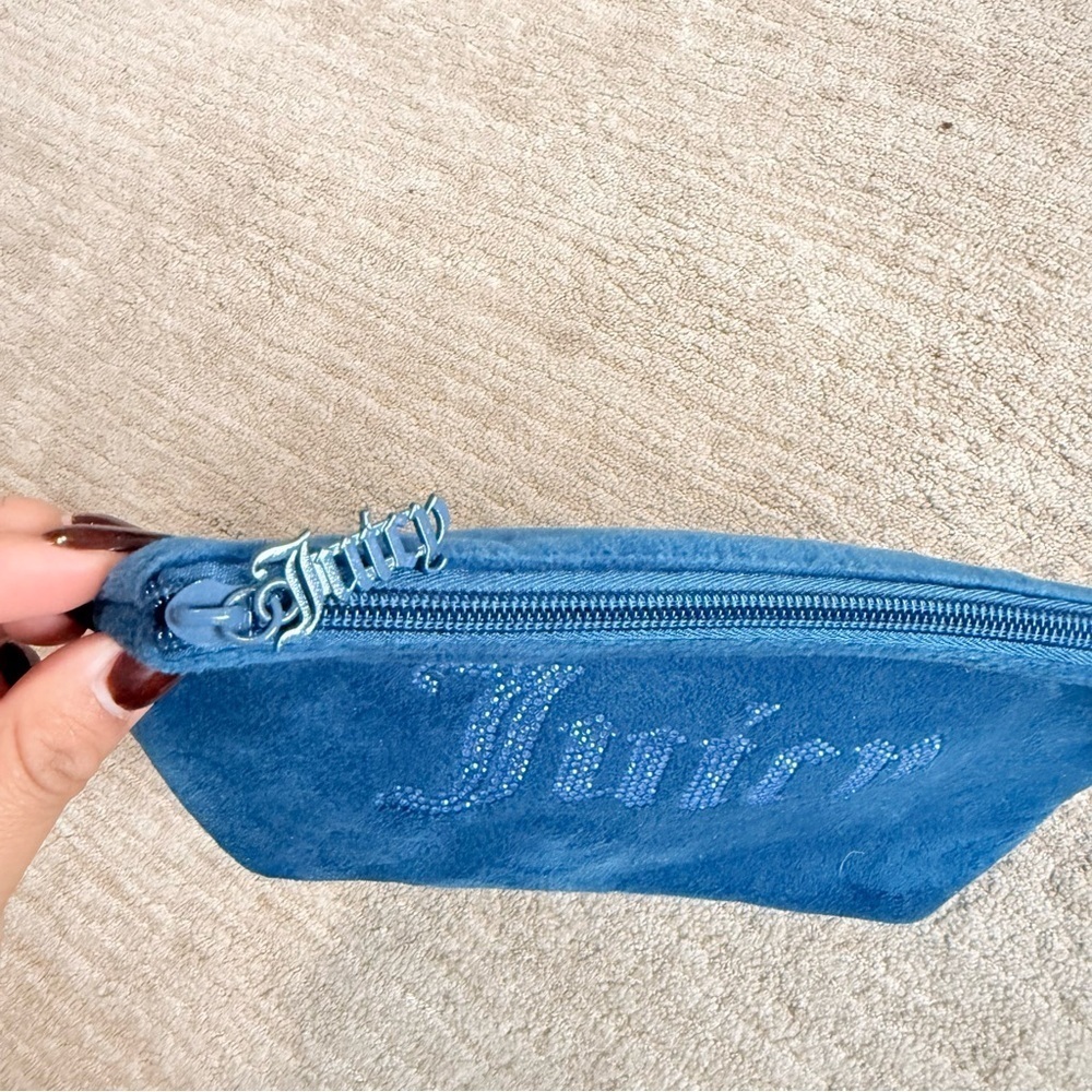 Juicy Couture Blue Suede Cosmetic Toiletries Travel MakeUp Pouch Top Zip Wedge - Picture 5 of 9